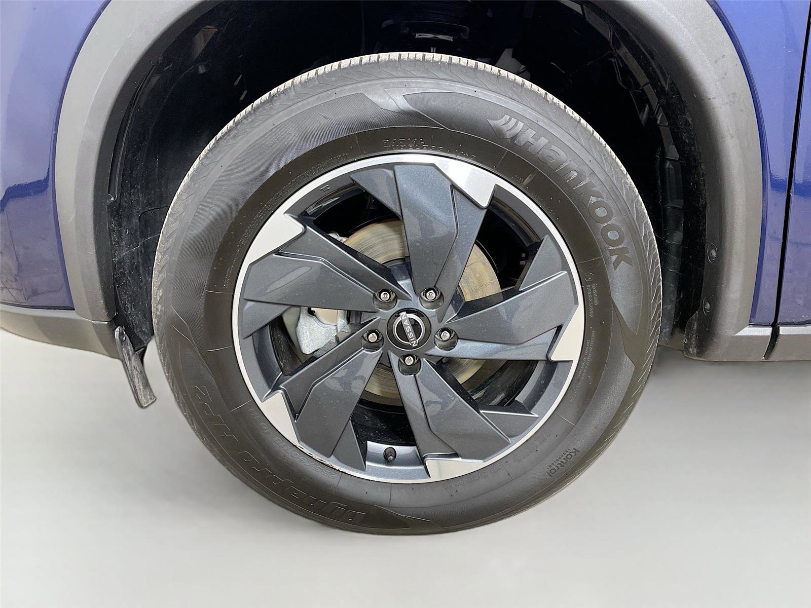 Used 2025 Nissan Rogue SV AWD/4WD image 27