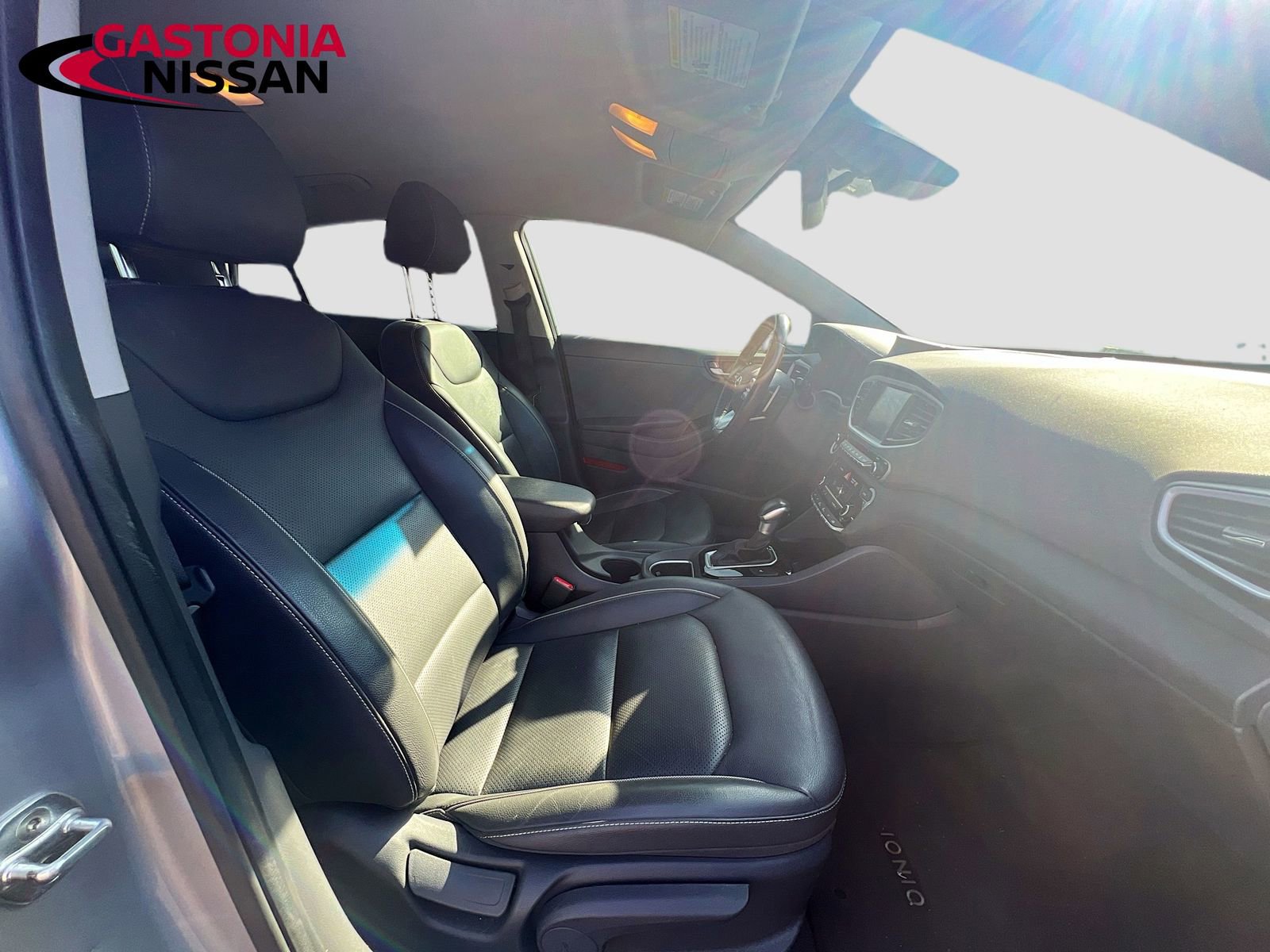 Used 2019 Hyundai Ioniq Limited image 35