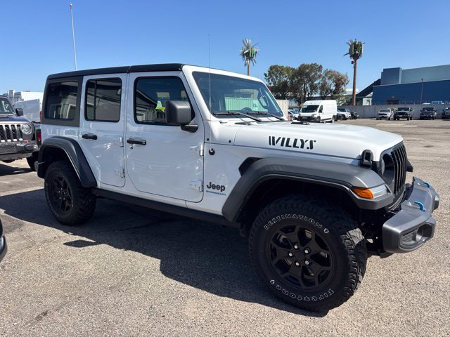 Used 2023 Jeep Wrangler Unlimited w/ Cold Weather Group AWD/4WD image 4
