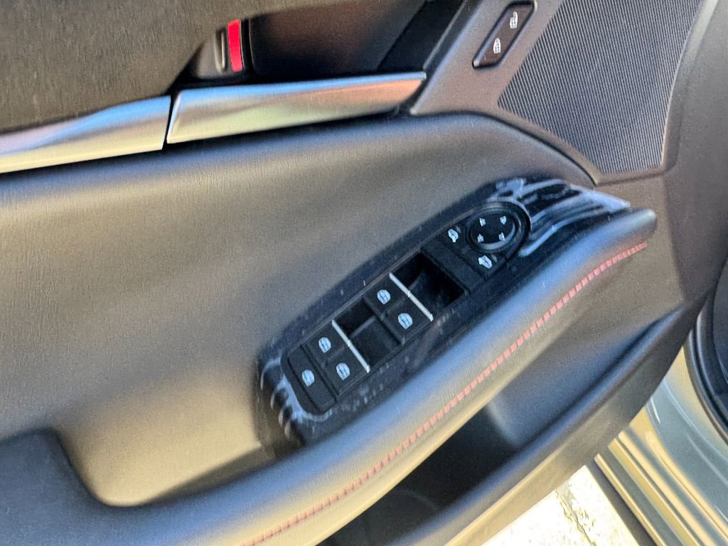 Certified 2025 MAZDA MAZDA3 Carbon image 13
