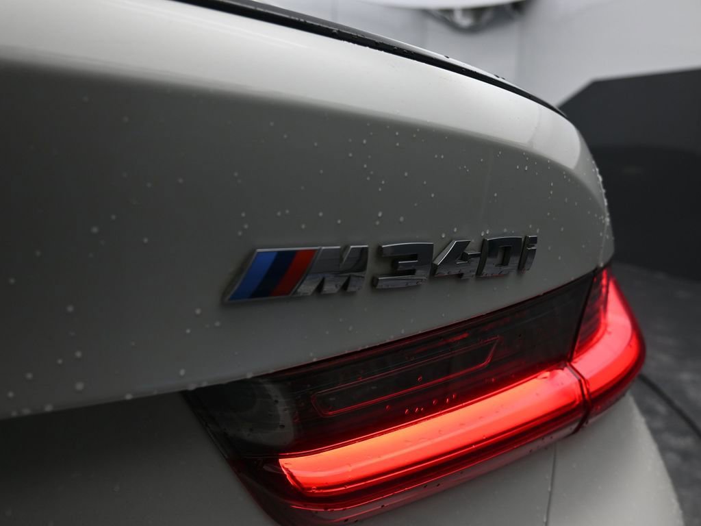 Used 2023 BMW M340i w/ Shadowloine Package image 27