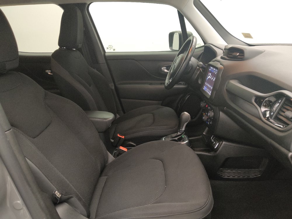 Used 2020 Jeep Renegade Altitude w/ UConnect 8.4 Nav Group image 21