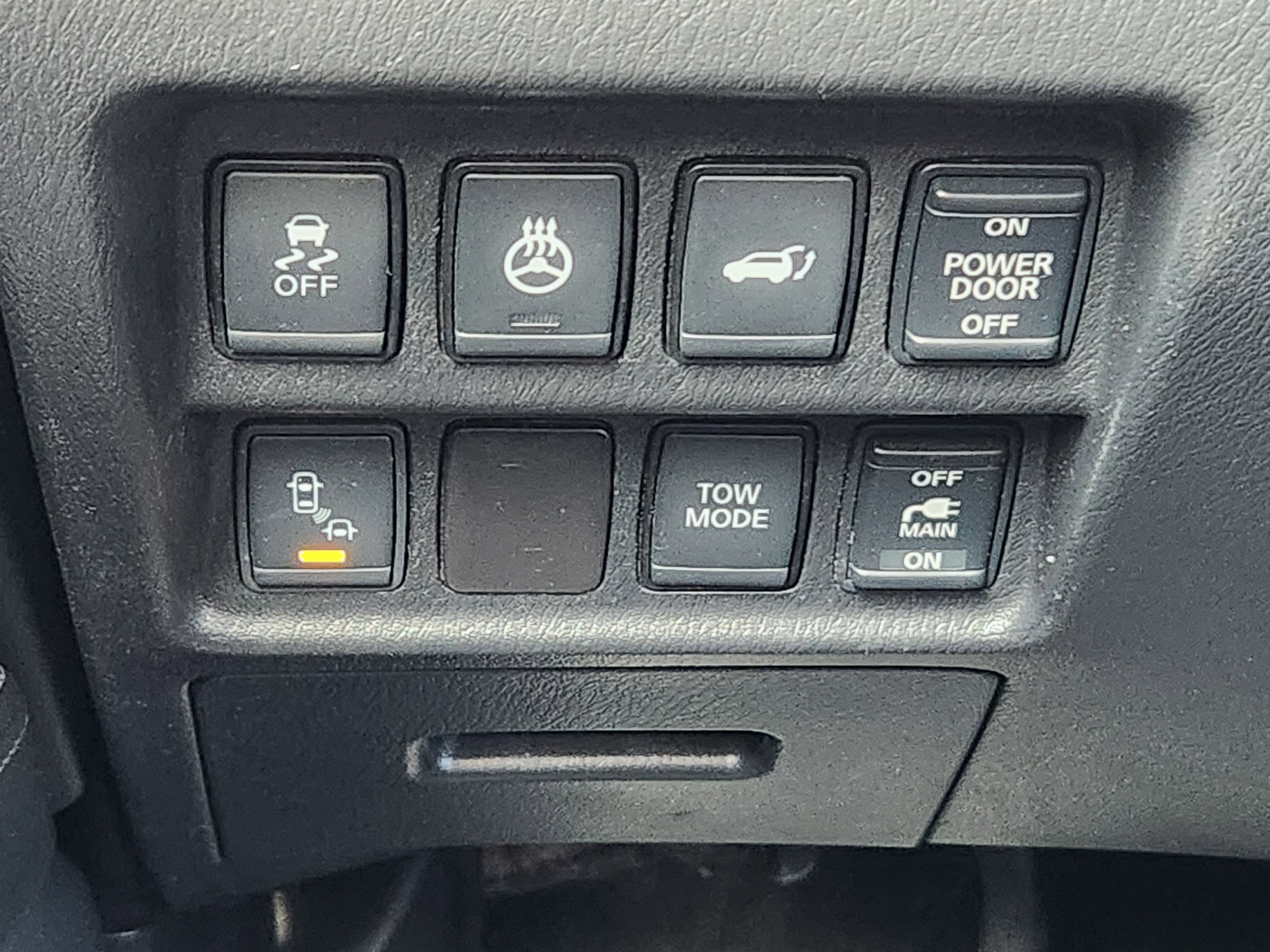 Used 2017 Nissan Pathfinder Platinum image 31