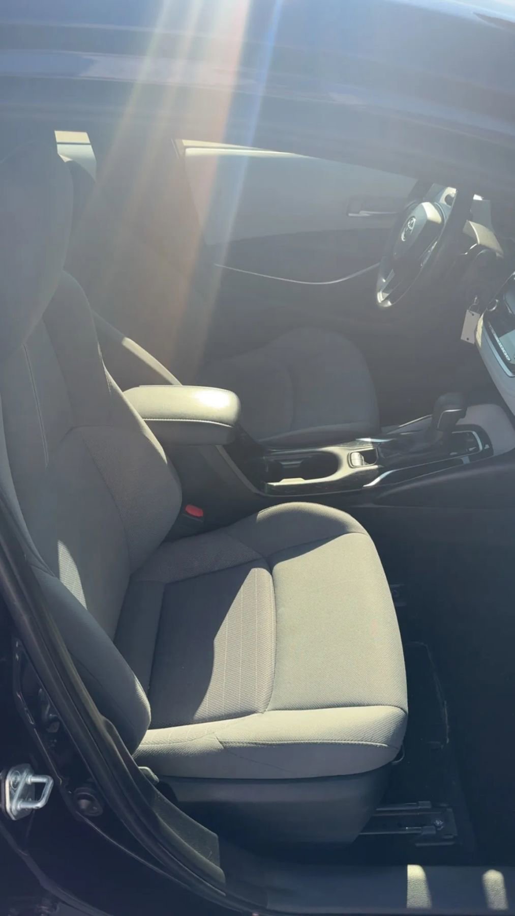 Used 2021 Toyota Corolla SE image 15