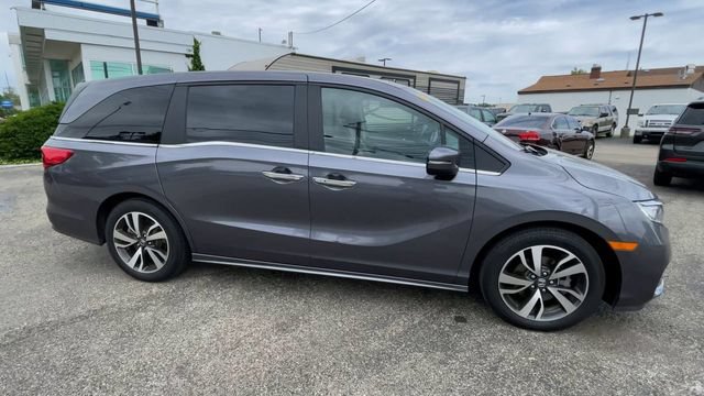 Used 2024 Honda Odyssey Touring image 3