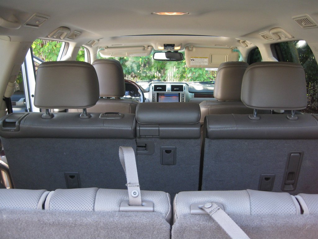 Used 2014 Lexus GX 460 w/ Premium Package AWD/4WD image 39