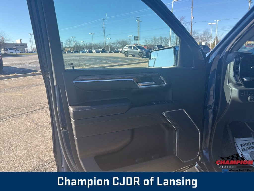 Used 2023 Chevrolet Silverado 1500 LT image 22