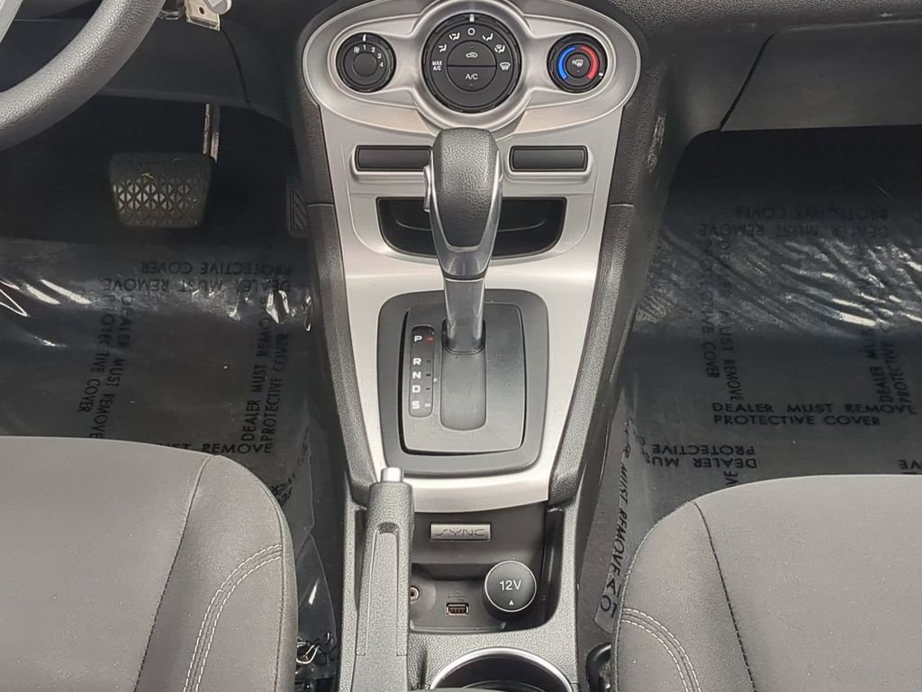 Used 2019 Ford Fiesta SE image 18