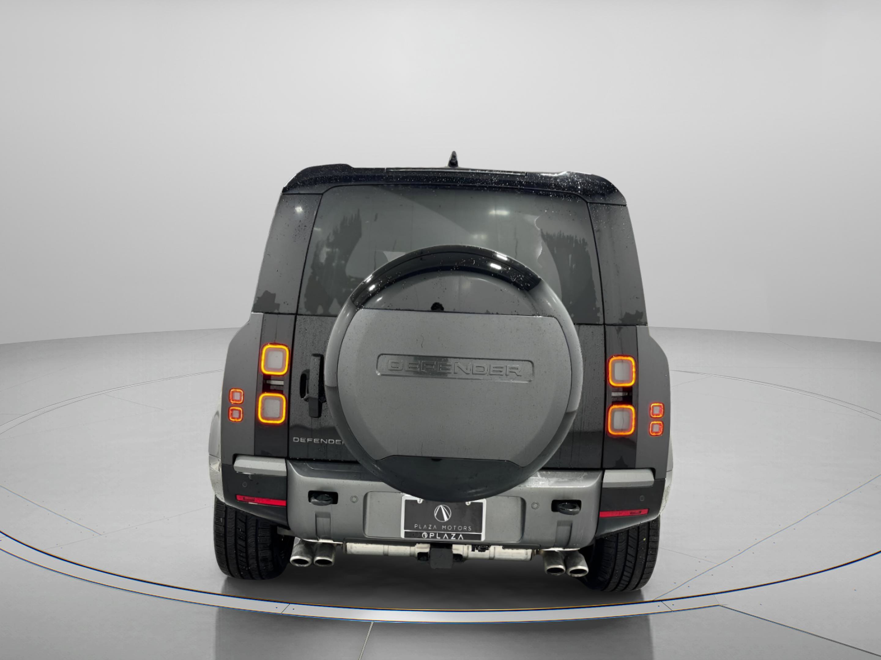 New 2026 Land Rover Defender 110 V8 image 4