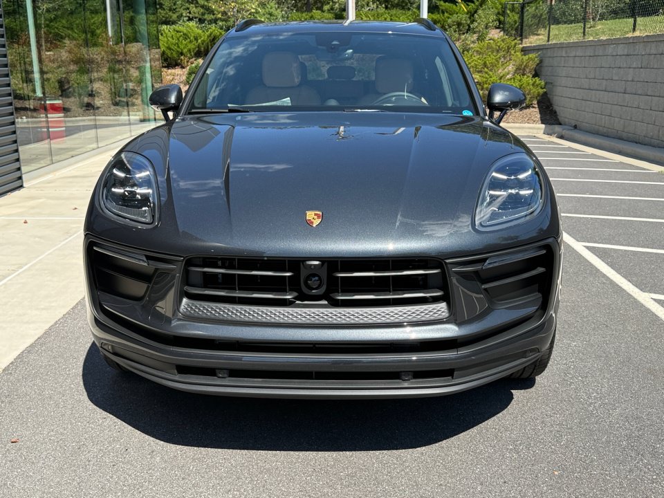 New 2026 Porsche Macan Turbo AWD/4WD image 10