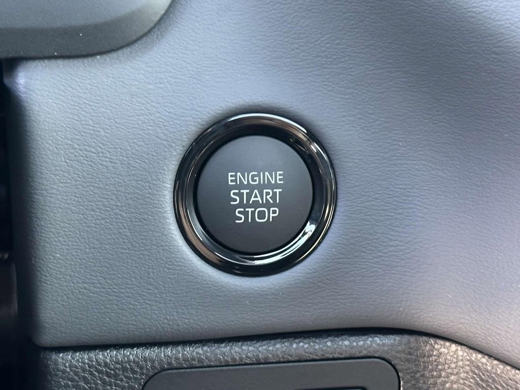 New 2025 Toyota Tundra Platinum image 7