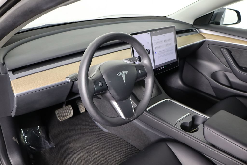 Used 2023 Tesla Model 3 Standard Range RWD image 23