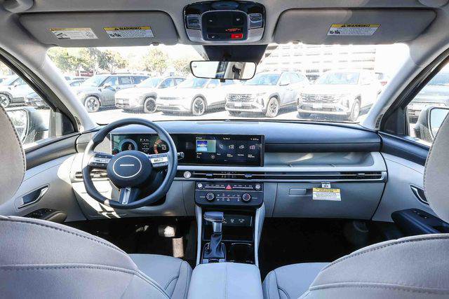 New 2026 Hyundai Tucson SE image 12