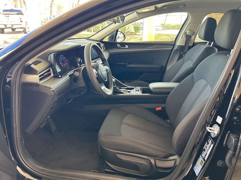 Used 2022 Kia K5 LXS image 5