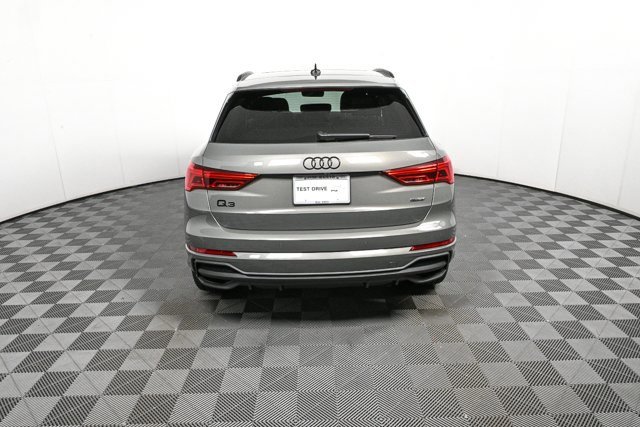 New 2025 Audi Q3 2.0T Premium image 25