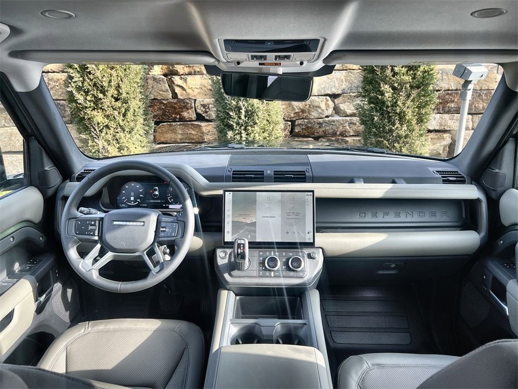 Used 2026 Land Rover Defender 110 S image 12