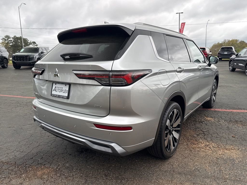 New 2026 Mitsubishi Outlander SEL FWD image 6