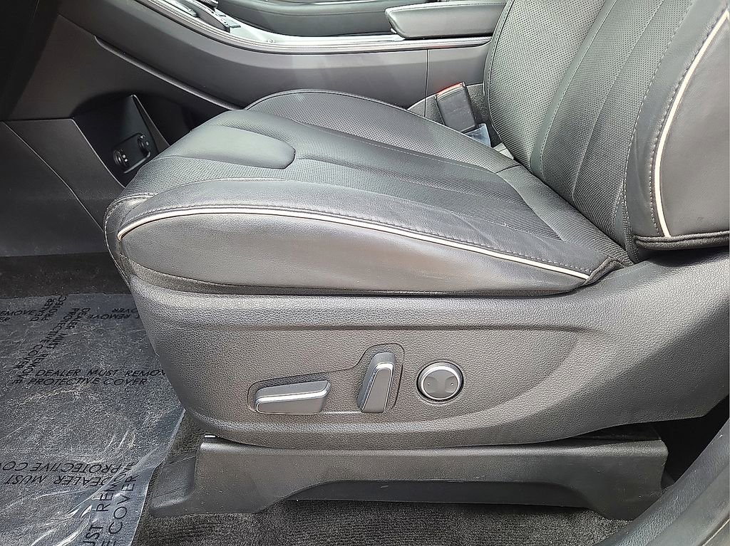 Used 2025 Hyundai Palisade SEL FWD image 24