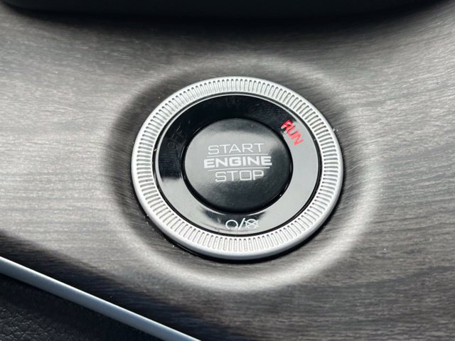 Used 2024 Jeep Grand Cherokee Limited AWD/4WD image 17