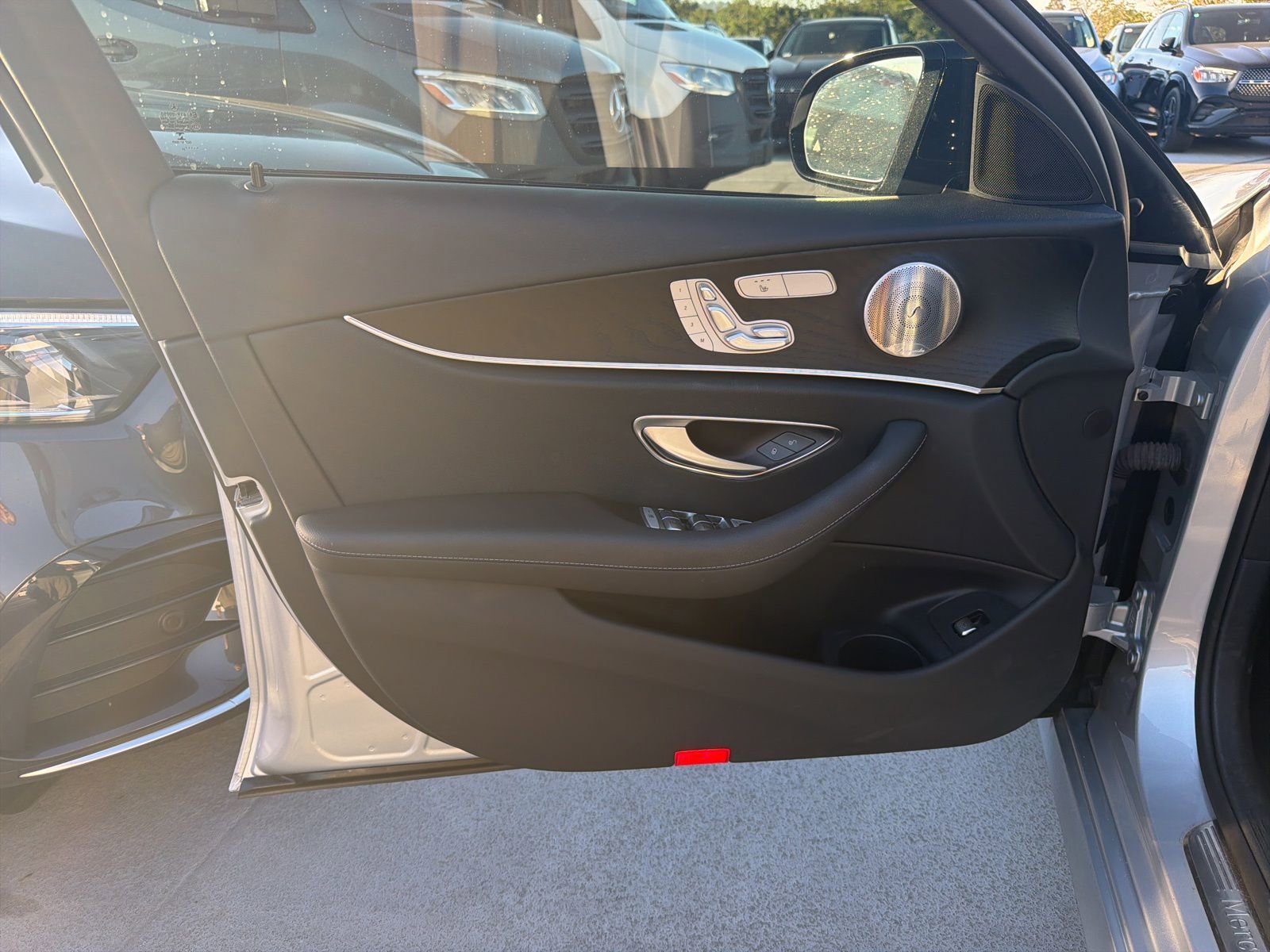 Used 2022 Mercedes-Benz E 350 Sedan image 11