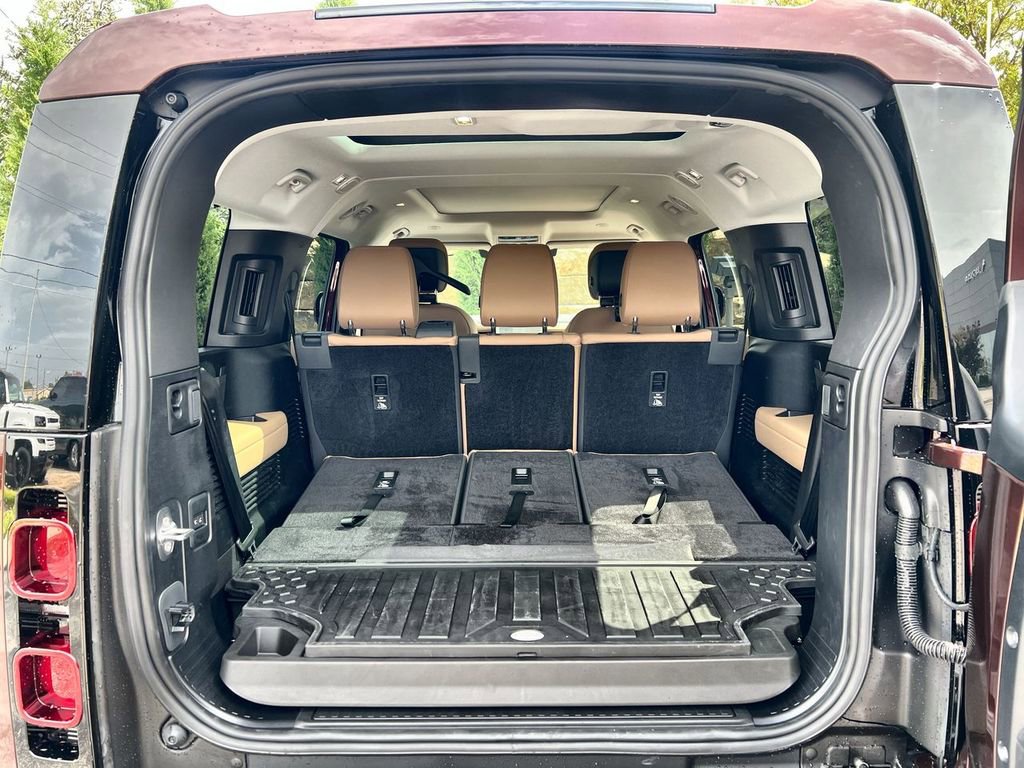 Certified 2025 Land Rover Defender 130 S image 18