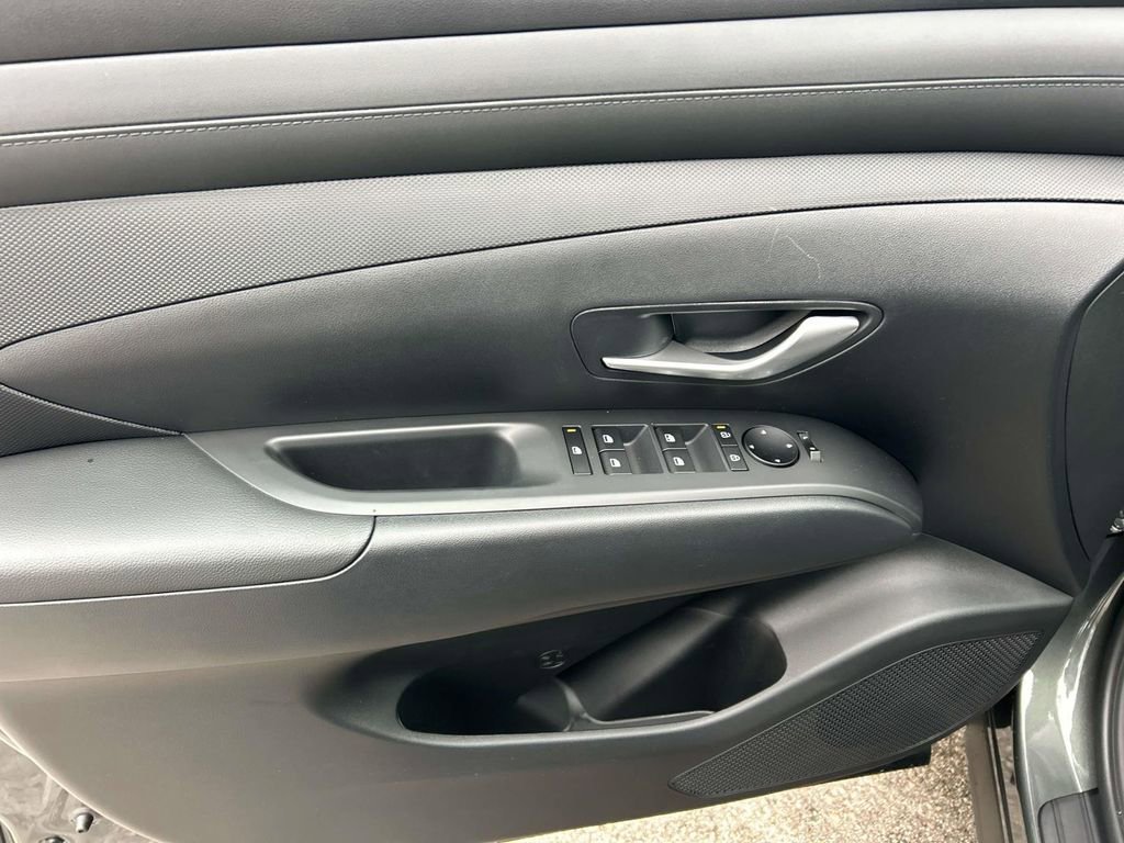 New 2026 Hyundai Tucson Blue SE image 15