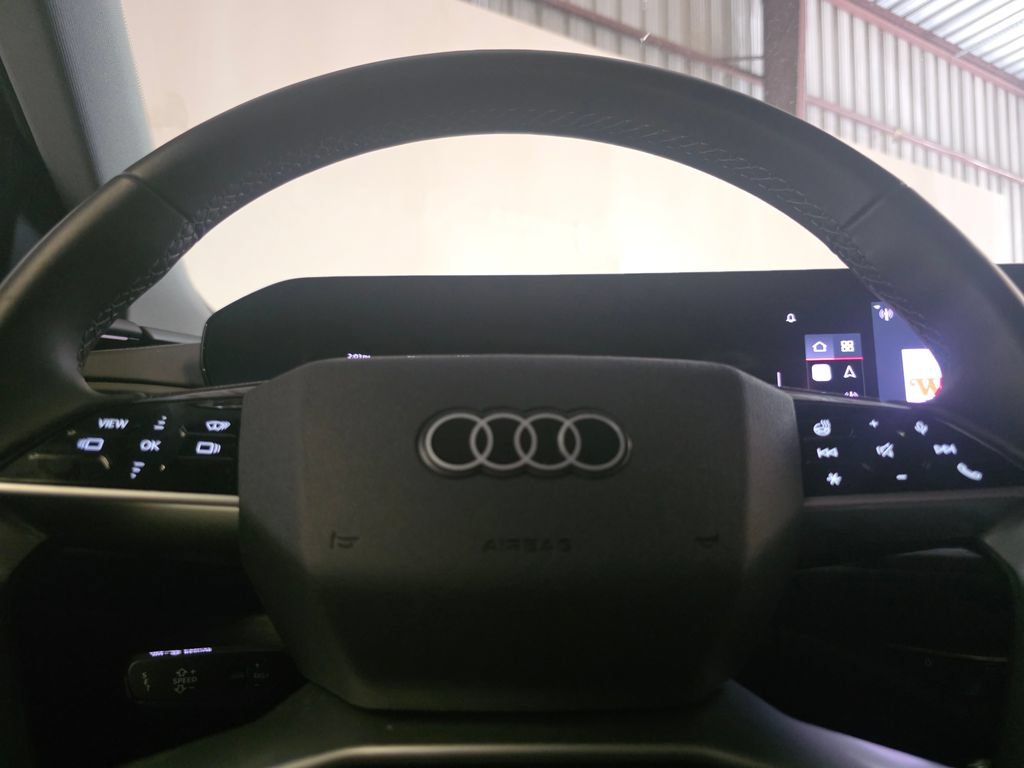 Certified 2025 Audi Q5 Premium AWD/4WD image 30