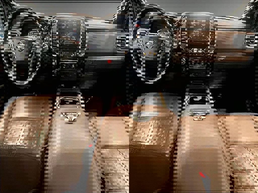 Used 2024 Nissan Titan Platinum Reserve w/ Moonroof Package image 17