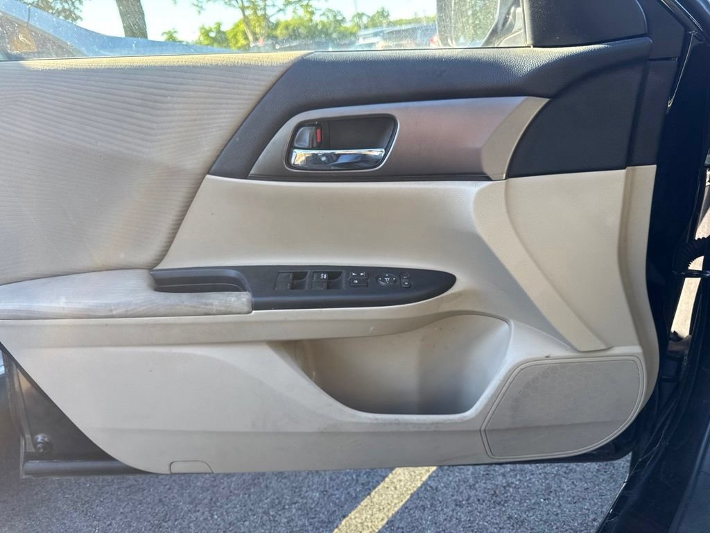 Used 2015 Honda Accord LX image 9