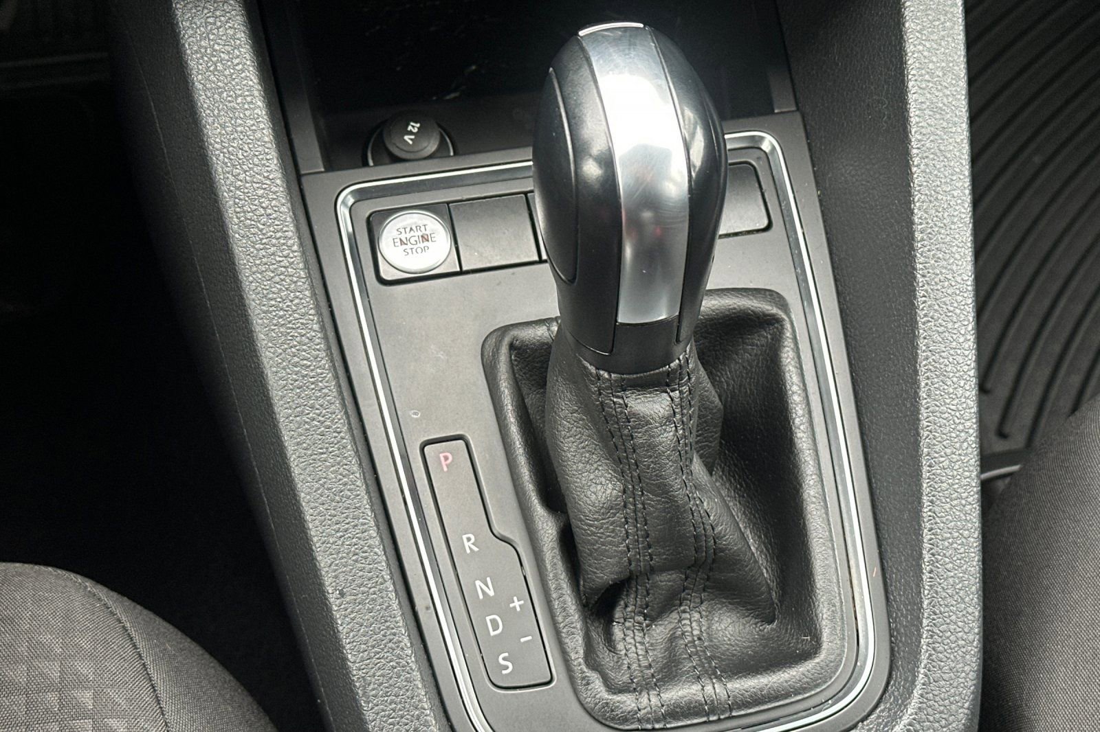 Used 2015 Volkswagen Jetta SE image 19