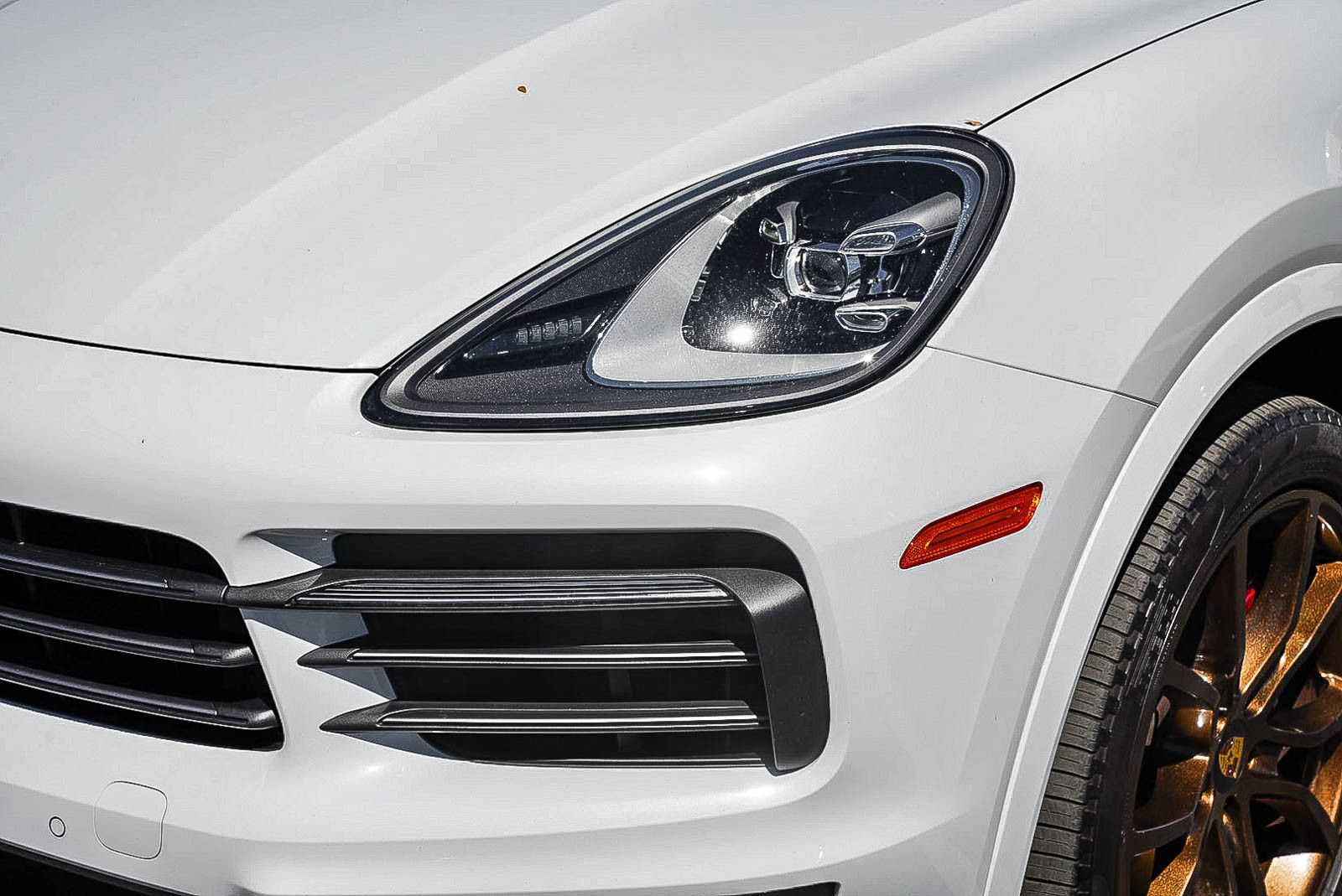 Used 2023 Porsche Cayenne Platinum Edition AWD/4WD image 8
