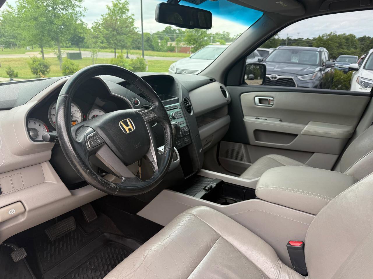 Used 2010 Honda Pilot EX-L image 8