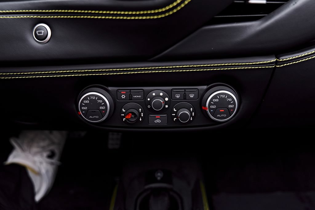 Used 2019 Ferrari 488 Spider RWD image 81