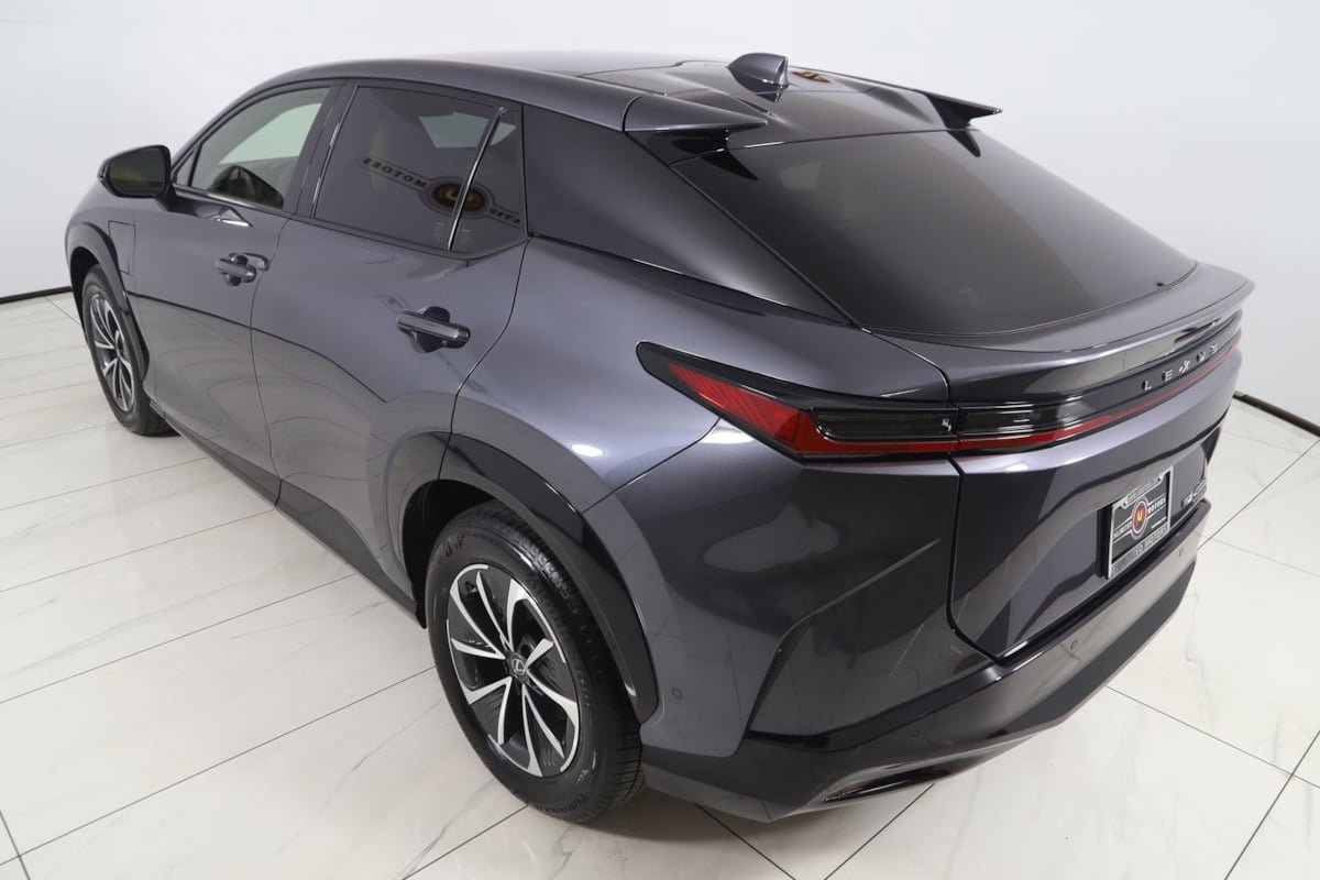 Used 2024 Lexus RZ 450e Premium w/ Technology Package AWD/4WD image 26