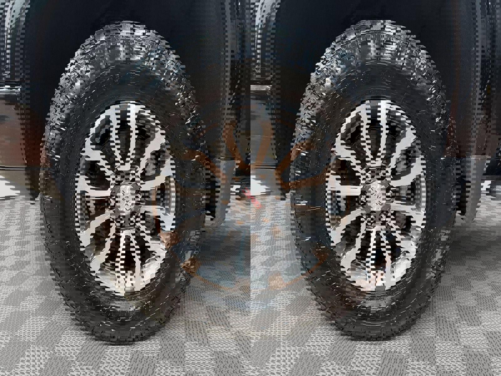 Used 2021 GMC Sierra 1500 AT4 w/ AT4 Premium Package image 18