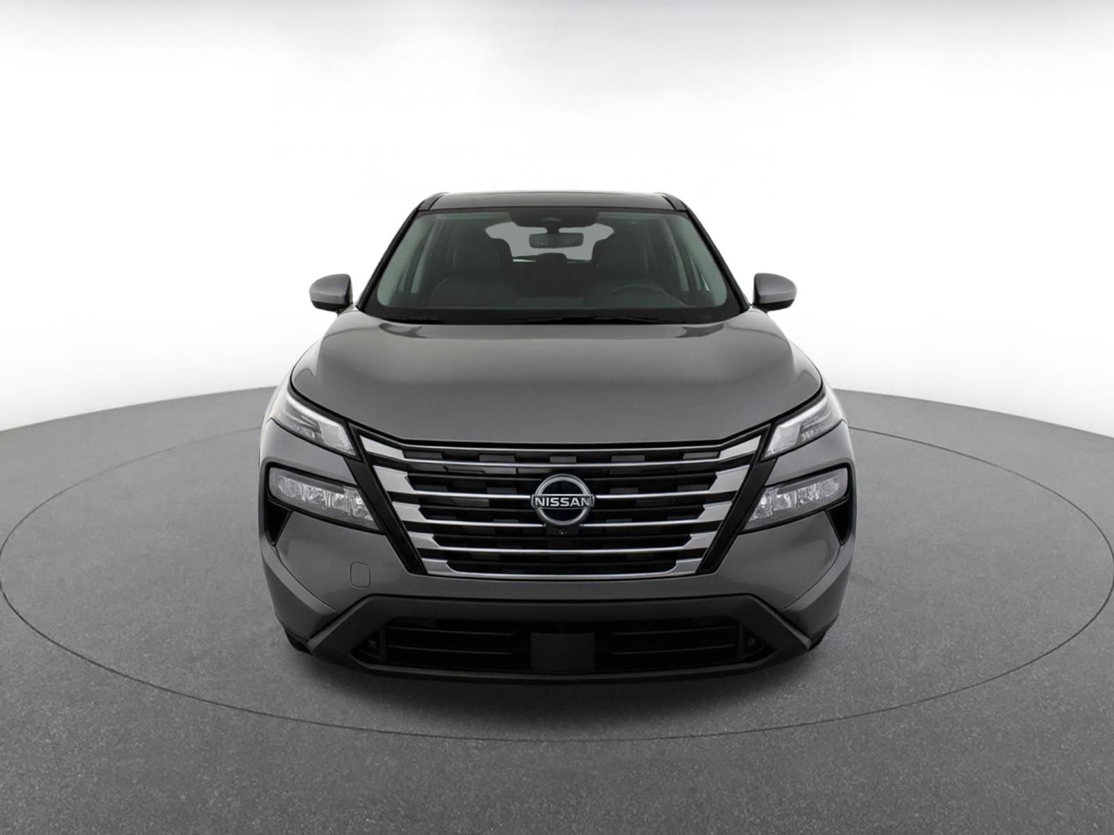 Used 2025 Nissan Rogue SV FWD image 2
