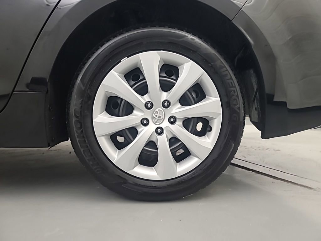 Used 2025 Toyota Corolla LE image 10