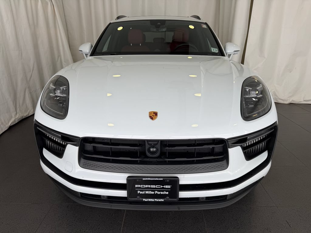 Certified 2026 Porsche Macan S AWD/4WD image 6