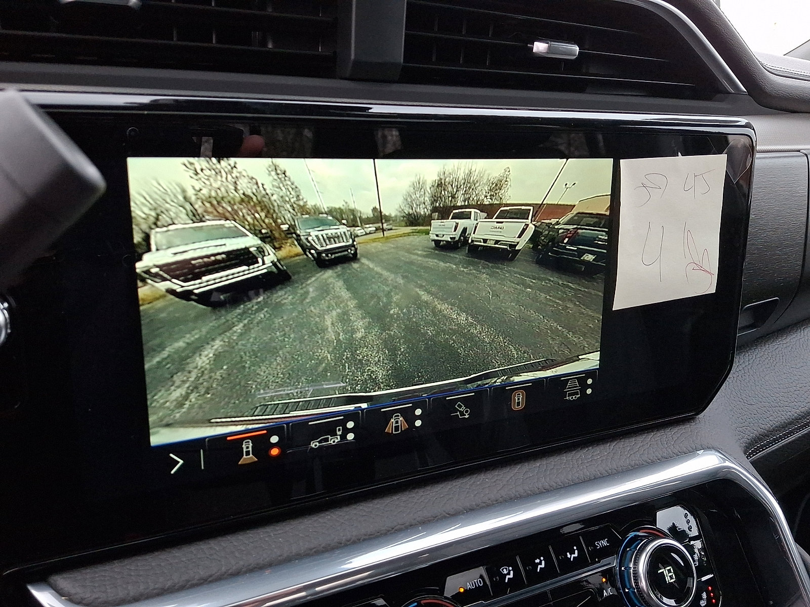 New 2026 GMC Sierra 3500 Denali w/ Denali Reserve Package image 17