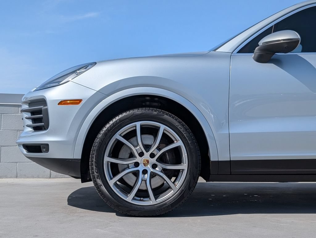 Certified 2023 Porsche Cayenne AWD/4WD image 9