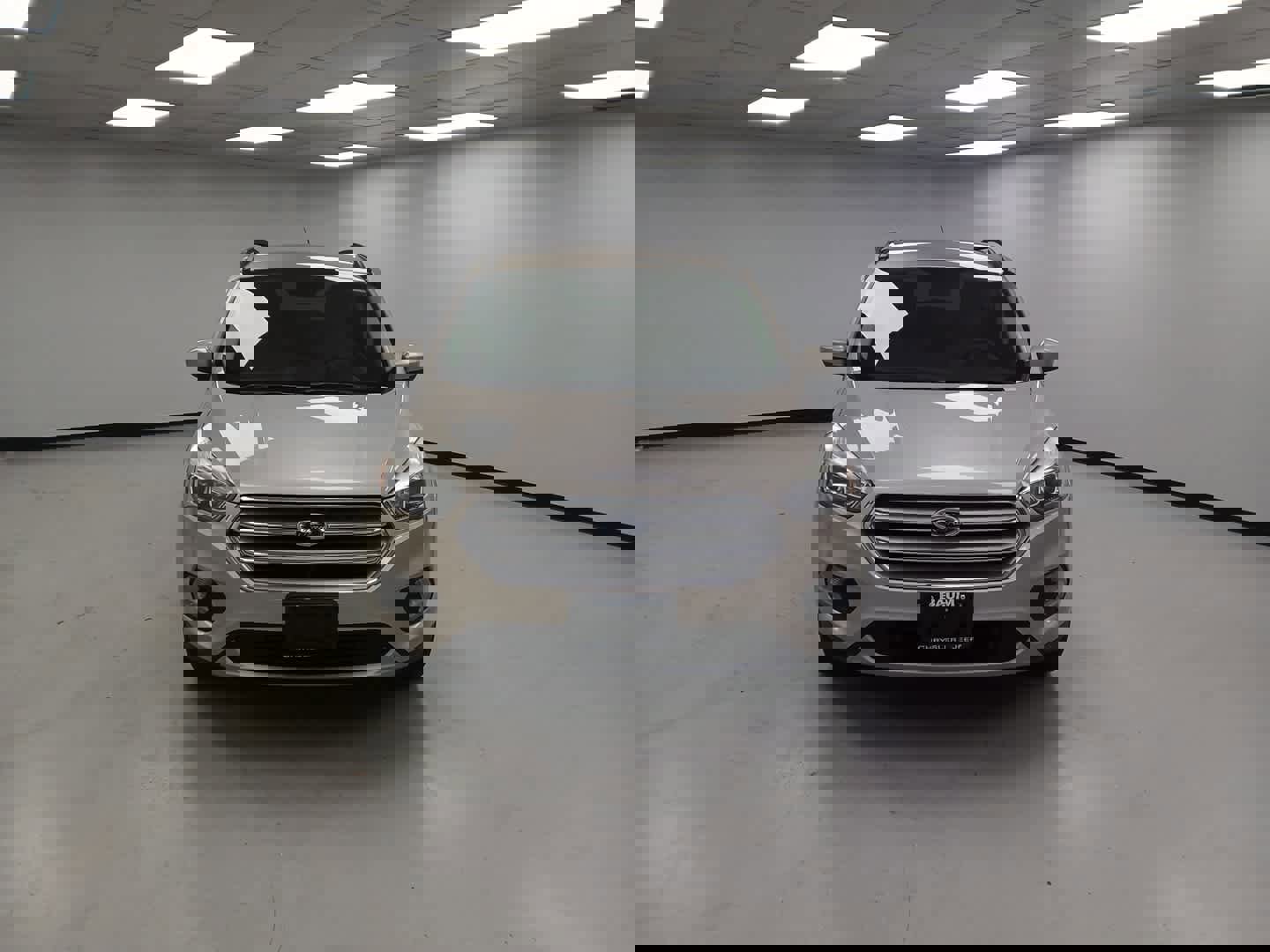 Used 2017 Ford Escape SE w/ Equipment Group 201A image 3