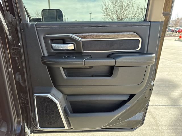 Used 2021 RAM 2500 Laramie w/ Body Color Bumper Group image 14