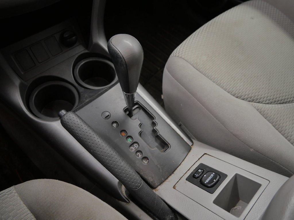 Used 2008 Toyota RAV4 Limited AWD/4WD image 23