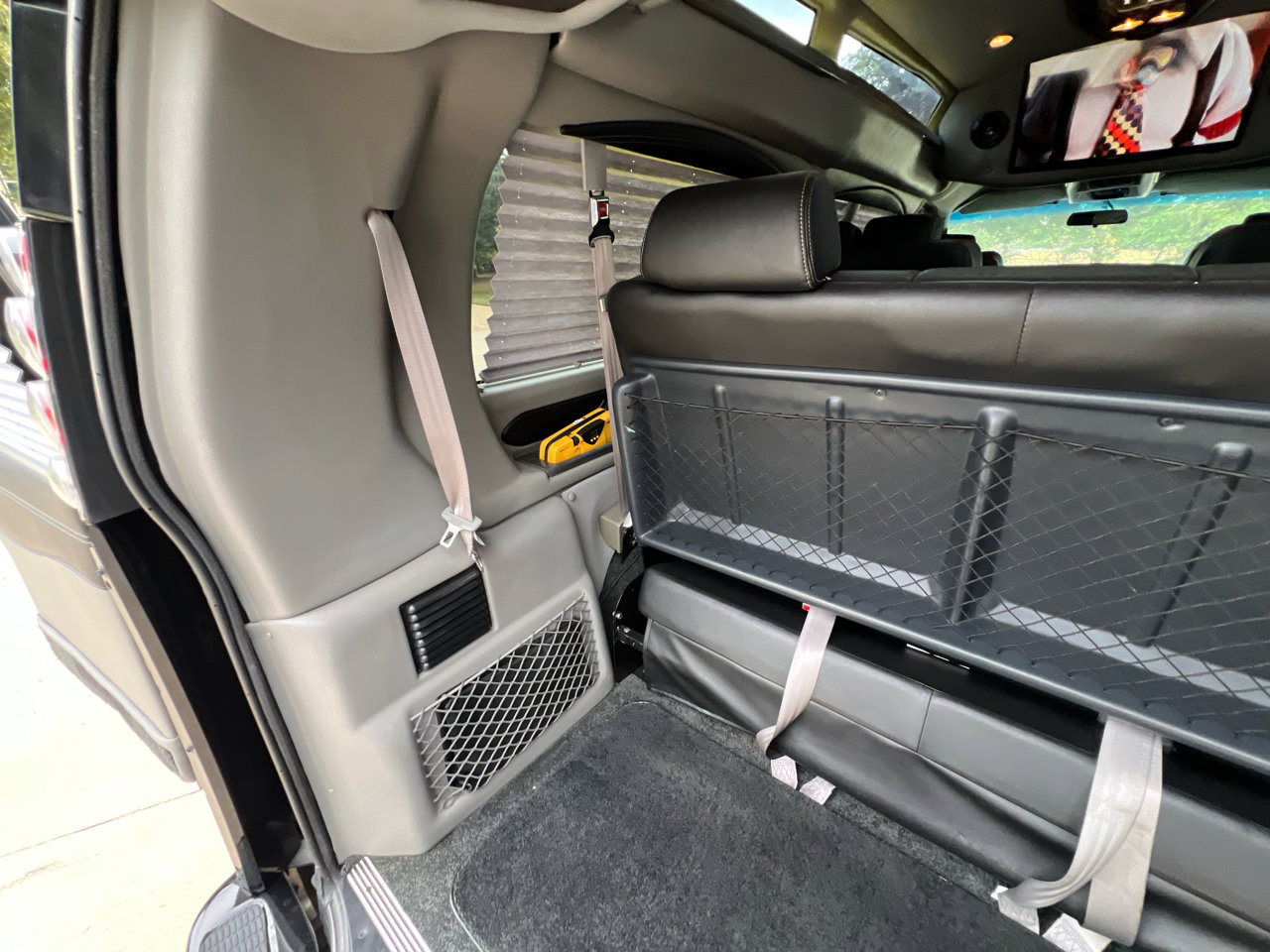 Used 2018 GMC Savana 3500 image 72