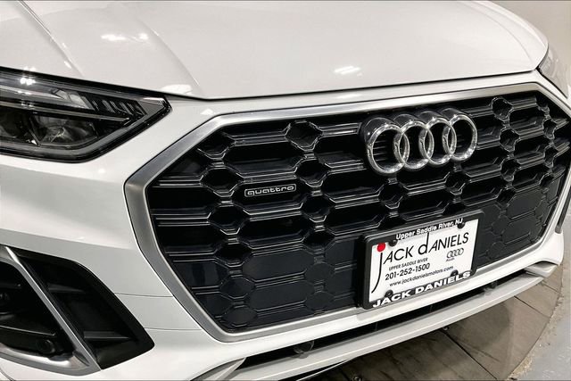 Used 2023 Audi Q5 2.0T Premium w/ Convenience Package AWD/4WD image 29