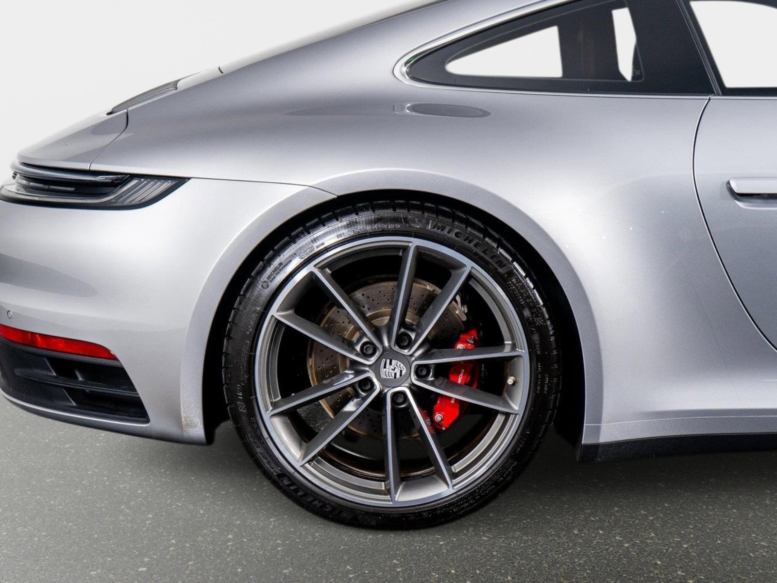 Used 2022 Porsche 911 Carrera S w/ Premium Package RWD image 8