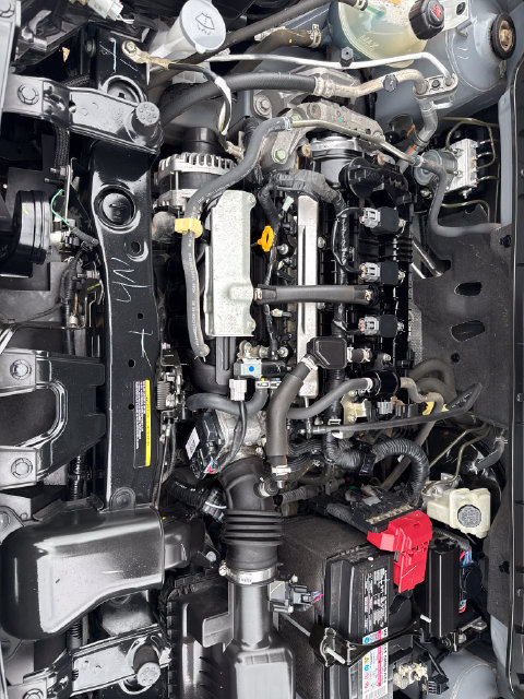 Certified 2024 Nissan Kicks SV FWD image 26
