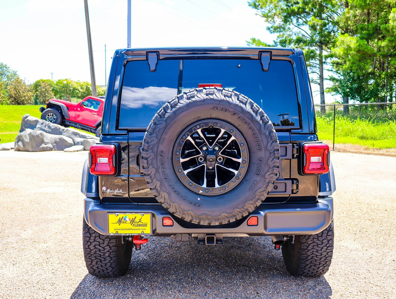 Used 2026 Jeep Wrangler Unlimited Rubicon w/ Xtreme 35 Tire Package AWD/4WD image 5