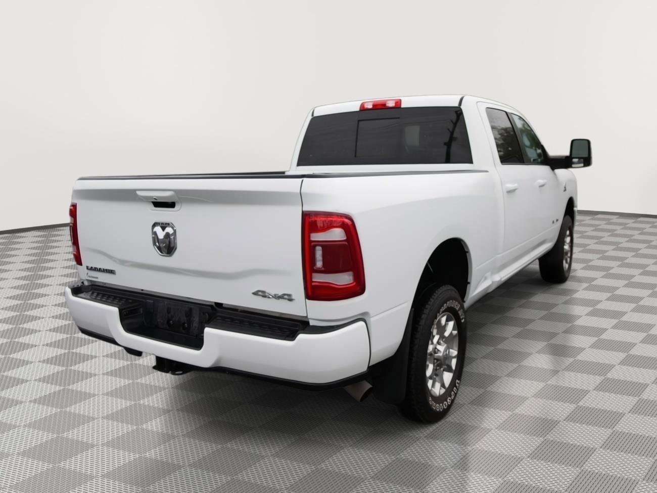 Used 2024 RAM 2500 Laramie AWD/4WD image 5