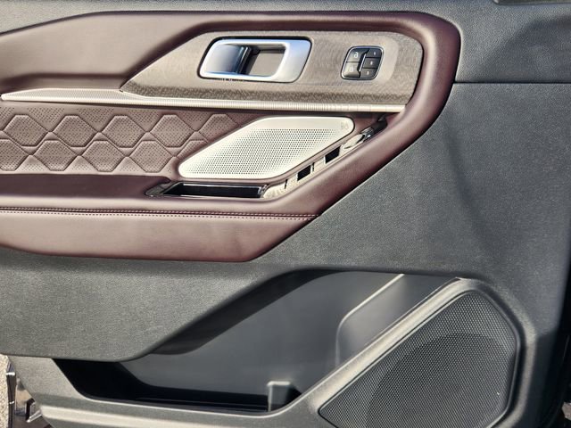 Used 2025 Ford Explorer Platinum w/ LUX Leather Package image 22